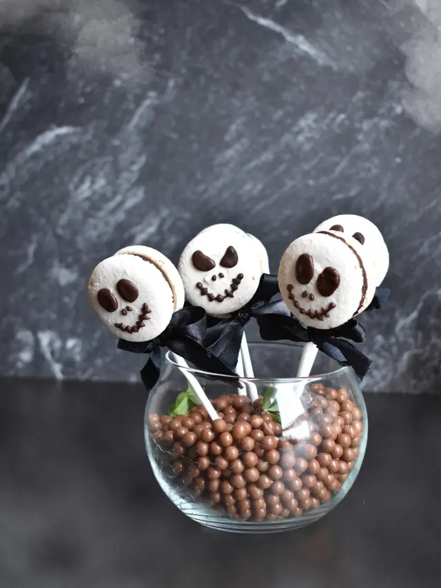 Jack Skellington Macaron
