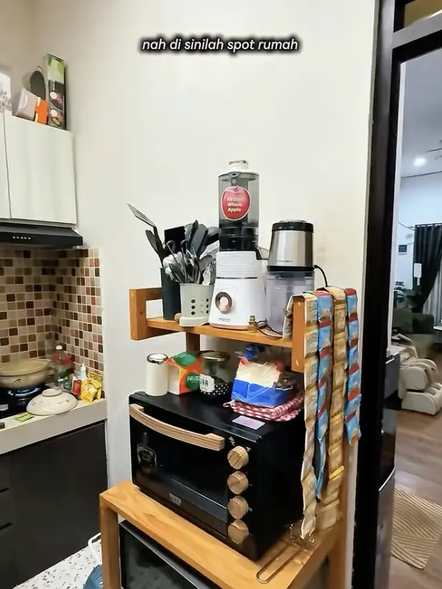 Potret Dapur Mini Rumah Yunita Lestari