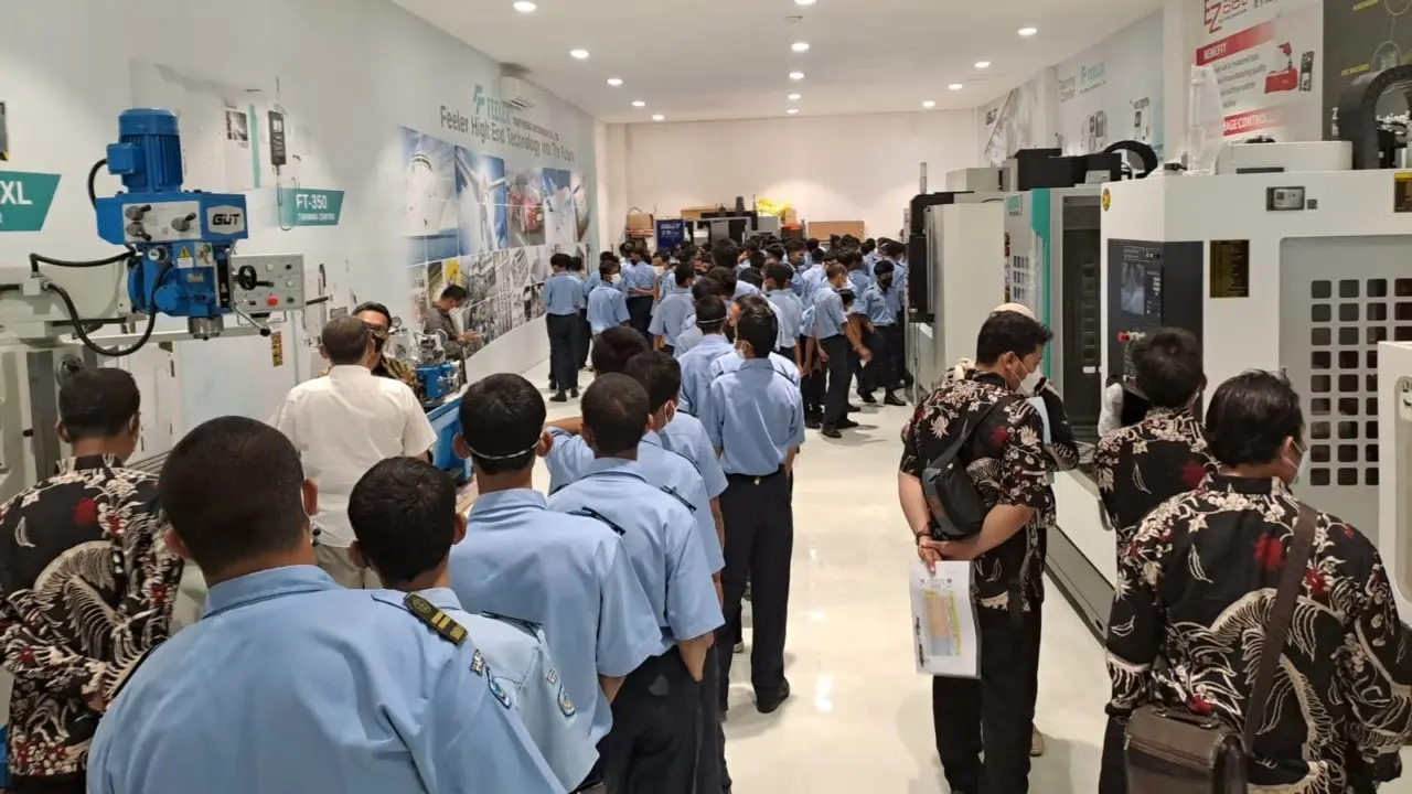 PT Kawan Lama Sejahtera