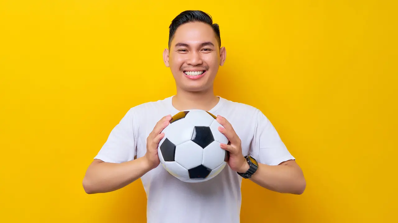 Tetap Fresh Setelah Main Bola? Ini Grooming Routine yang Wajib Dicoba