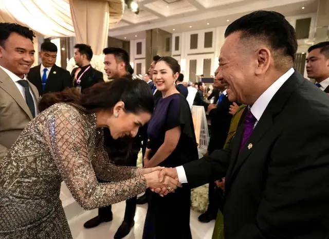 Jessica Mila saat Hadir Kondangan Anak Menteri Yusril Ihza Mahendra Bersama Mertua. [@profottohasibuan]