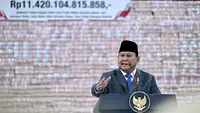 Presiden Prabowo Subianto saat menyaksikan Penyerahan Denda Administratif dan Penyelematan Keuangan Negara di Kejagung, Jakarta Selatan, Jumat (10/4/2026) (Biro Pers Istana)