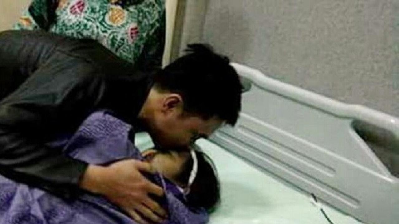 Pemuda asal Nias nikahi jasad kekasih