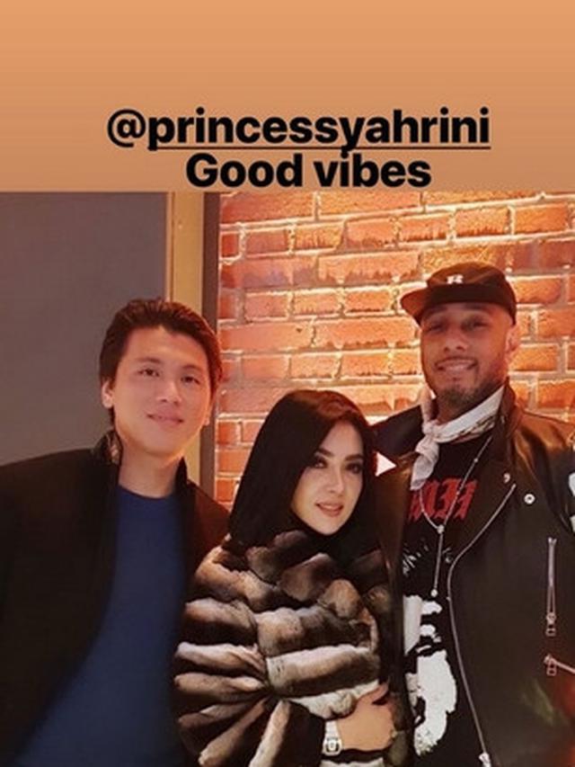 Syahrini, Reino Barack, dan suami Alicia Keys (Instagram/ therealswizz -  via Kapanlagi.com)