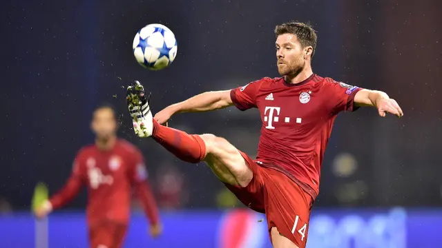 Xabi Alonso_(AFP/Andrej Isakovic)