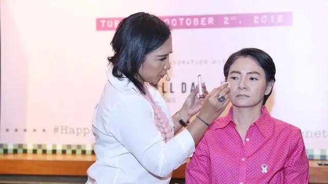 [Fimela] Yuk! Jajan cupcake sambil beramal untuk para pengidap kanker payudara