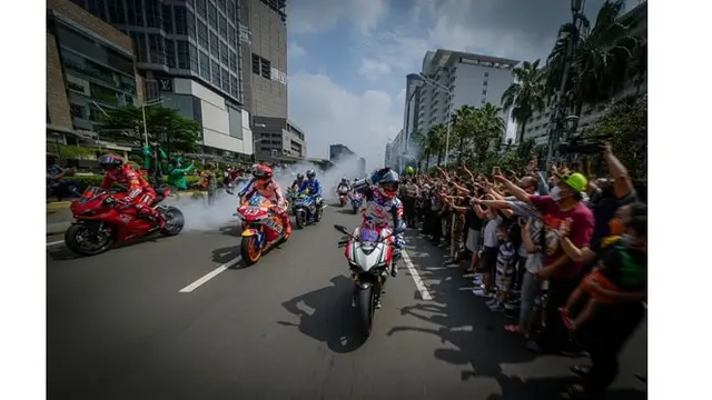 10 Potret Parade MotoGP 2022, Dilepas Langsung Jokowi di Istana Merdeka