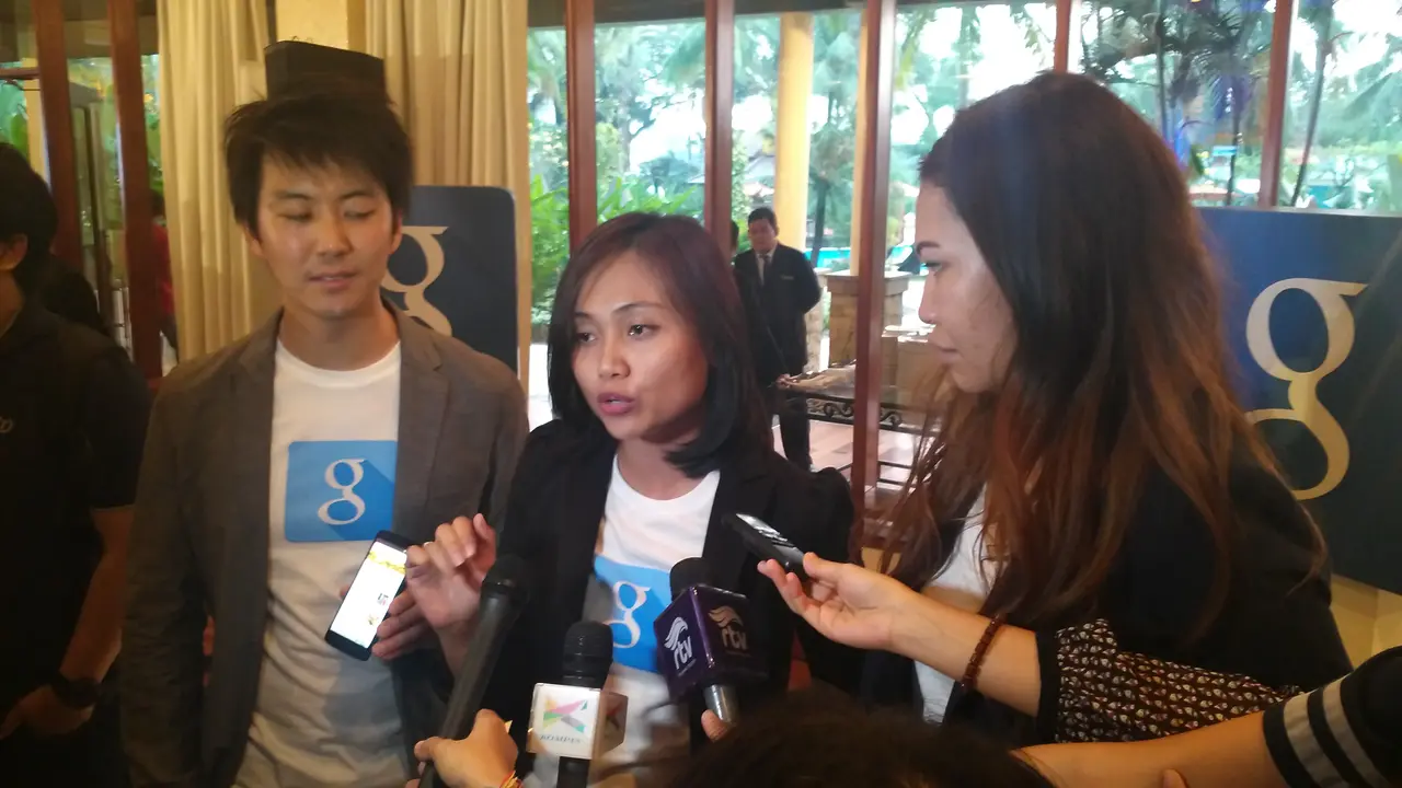 `Orang Indonesia Kenal Internet Lewat Smartphone`