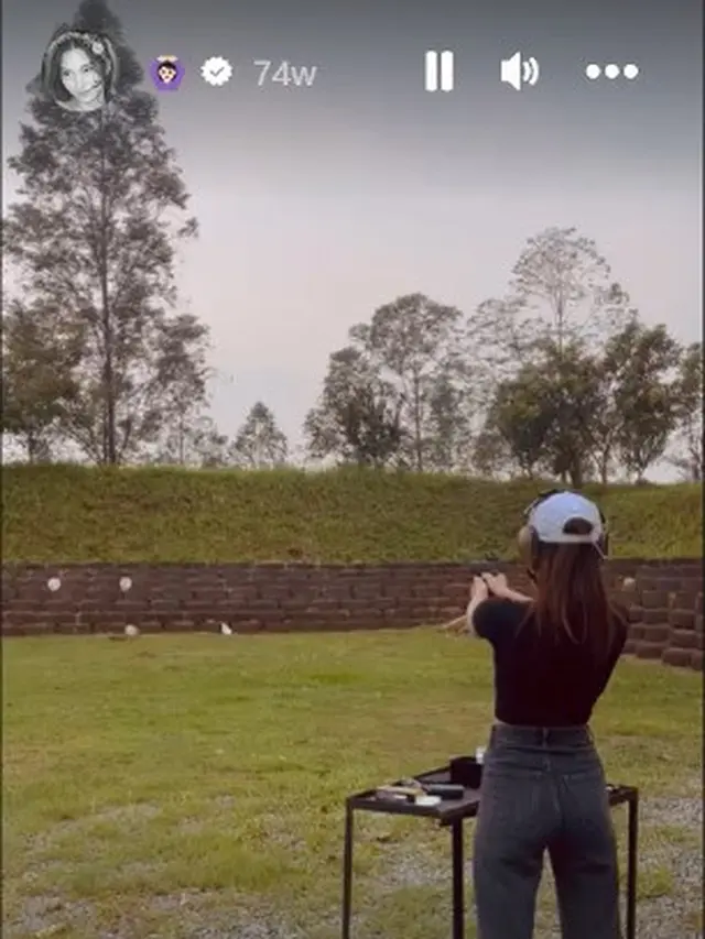 Azizah Salsha Jajal Berbagai Olahraga, Golf Hingga Menembak
