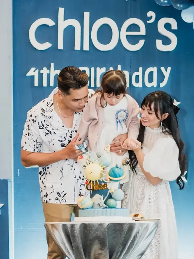 Potret Ulang Tahun Putri Cantik Asmirandah dan Jonas Rivanno Bertema Luar Angkasa. [@asmirandah89]