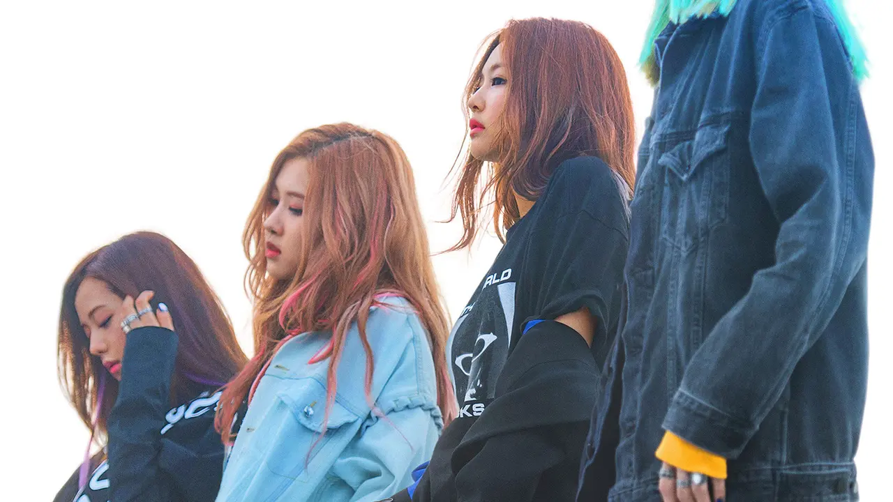 BLACKPINK: Light Up The Sky
