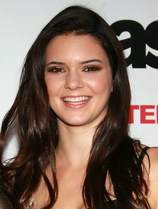 Di hari yang sama, Kendall juga pertama kalinya membicarakan soal Baby dream pada Ellen Degeneres. Menurutnya Dream sangat cantik, lucu dan menggemaskan. Kendall sangat senang memiliki keponakan seperti Dream. (AFP/Bintang.com)