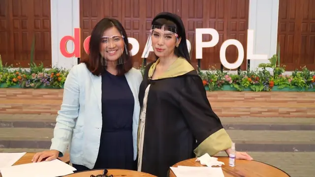 Aktif Jadi Presenter, Ini 7 Potret Terbaru Anya Dwinov yang Tampil Awet Muda