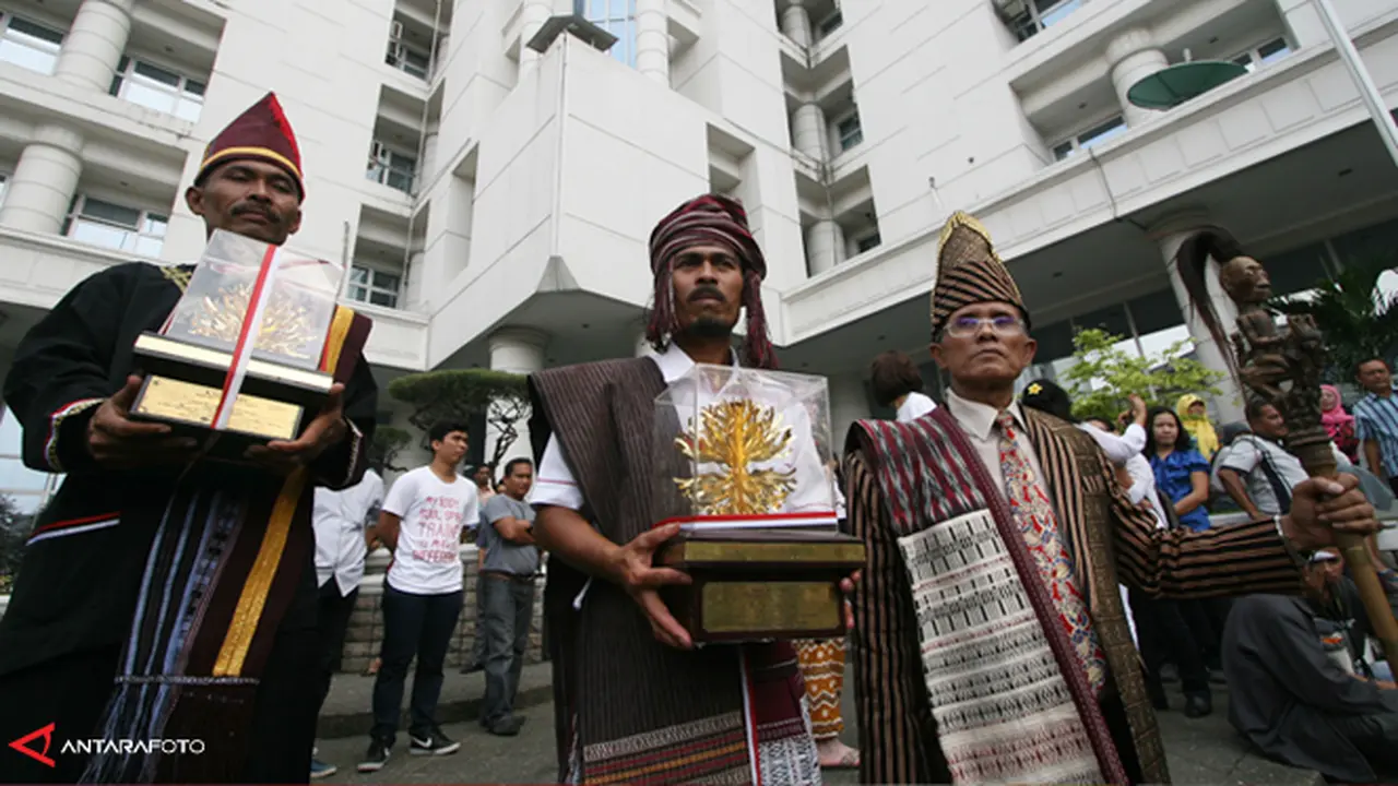penggiat-toba-130902a2.jpg