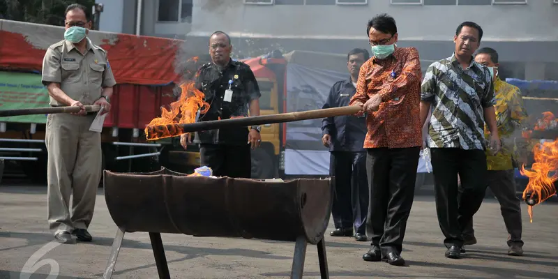 20151027- BPOM Musnahkan Obat Ilegal-Jakarta