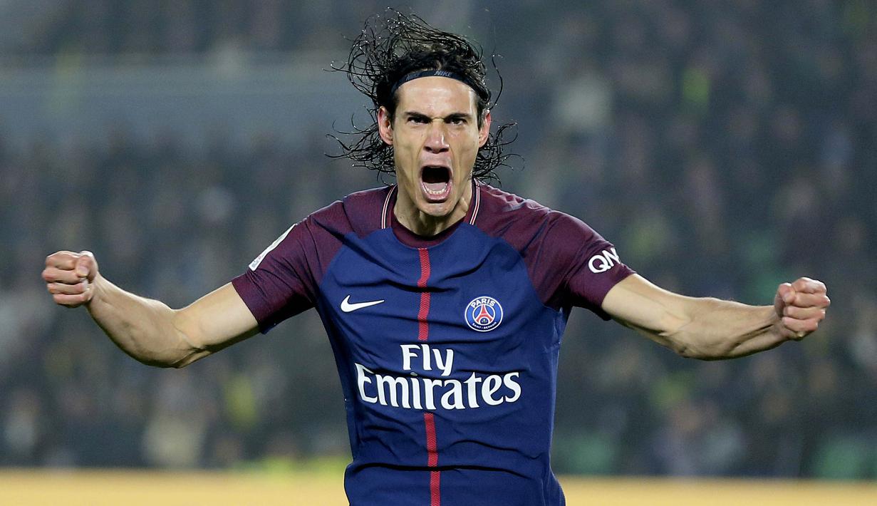 1. Edinson Cavani (Paris Saint-Germain) - 20 Gol (2 Penalti). (AP/David Vincent)