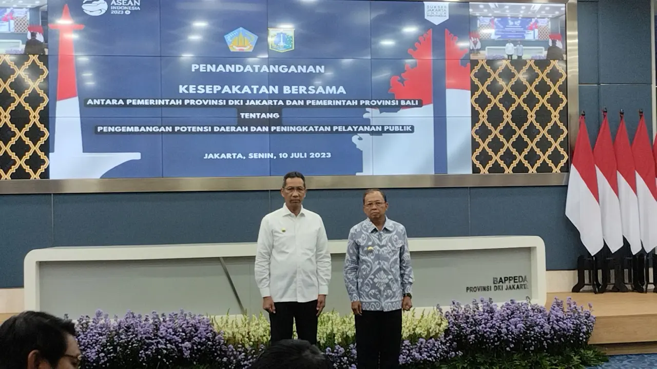 Gubernur Bali I Wayan Koster bertemu Penjabat (Pj) Gubernur DKI Jakarta Heru Budi Hartono di Balai Kota DKI Jakarta, Senin (10/7/2023).