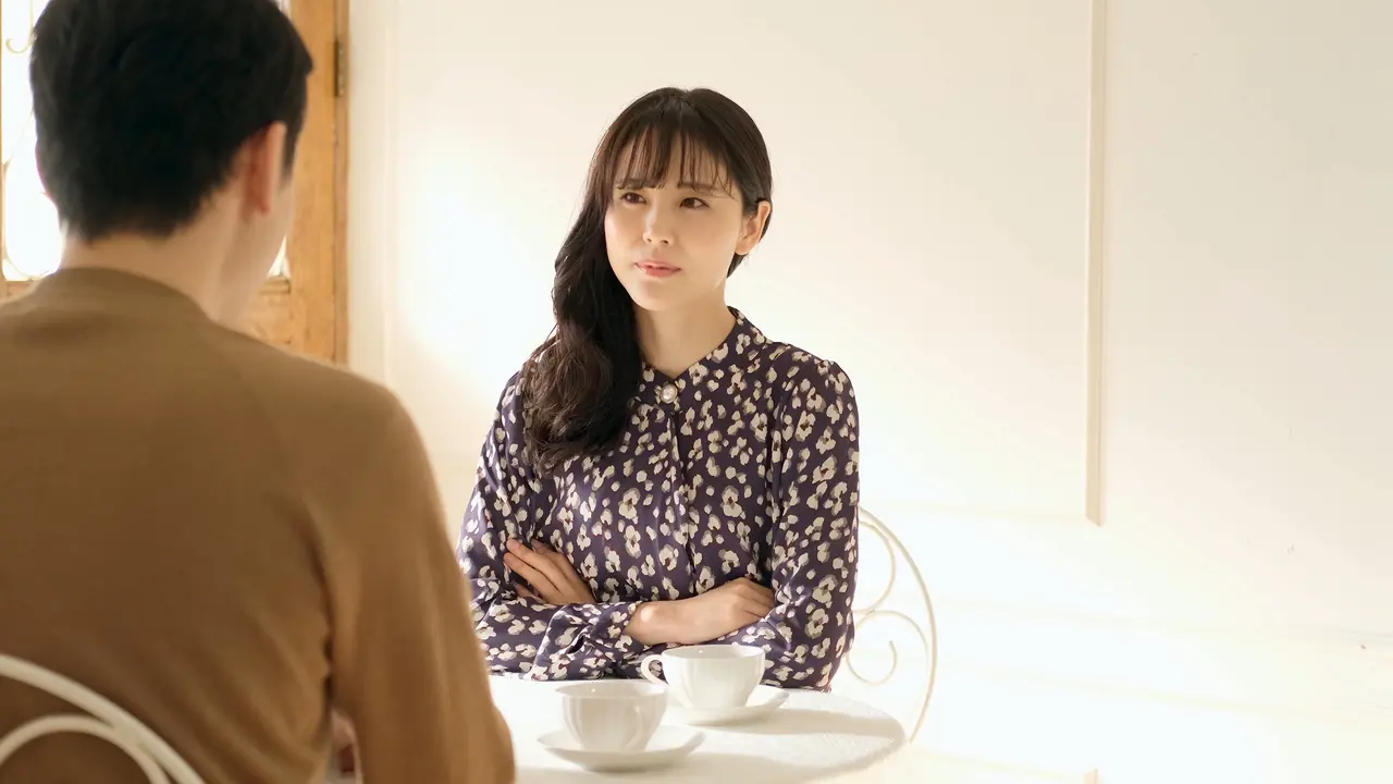 perempuan dan pasangan 9 agustus curiga