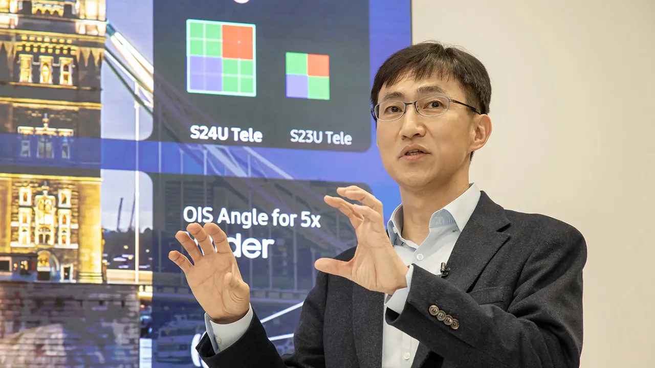 EVP Joshua Cho, Head of Visual Solution team, Mobile eXperience Business