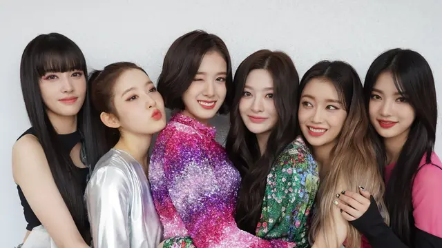 Stayc (High Up Entertainment. Twitter/ STAYC_official)