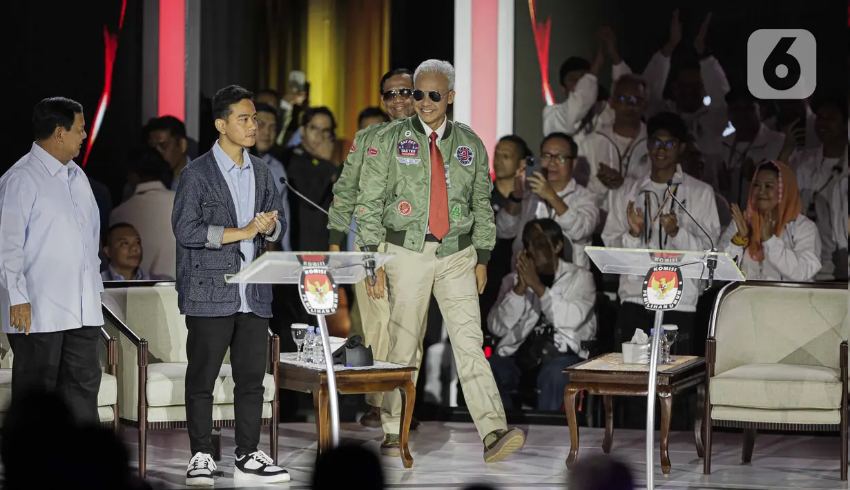 Keduanya tampil dengan mengenakan pakaian serupa yakni Jaket bomber bernuansa film Top Gun. (Liputan6.com/Faizal Fanani)