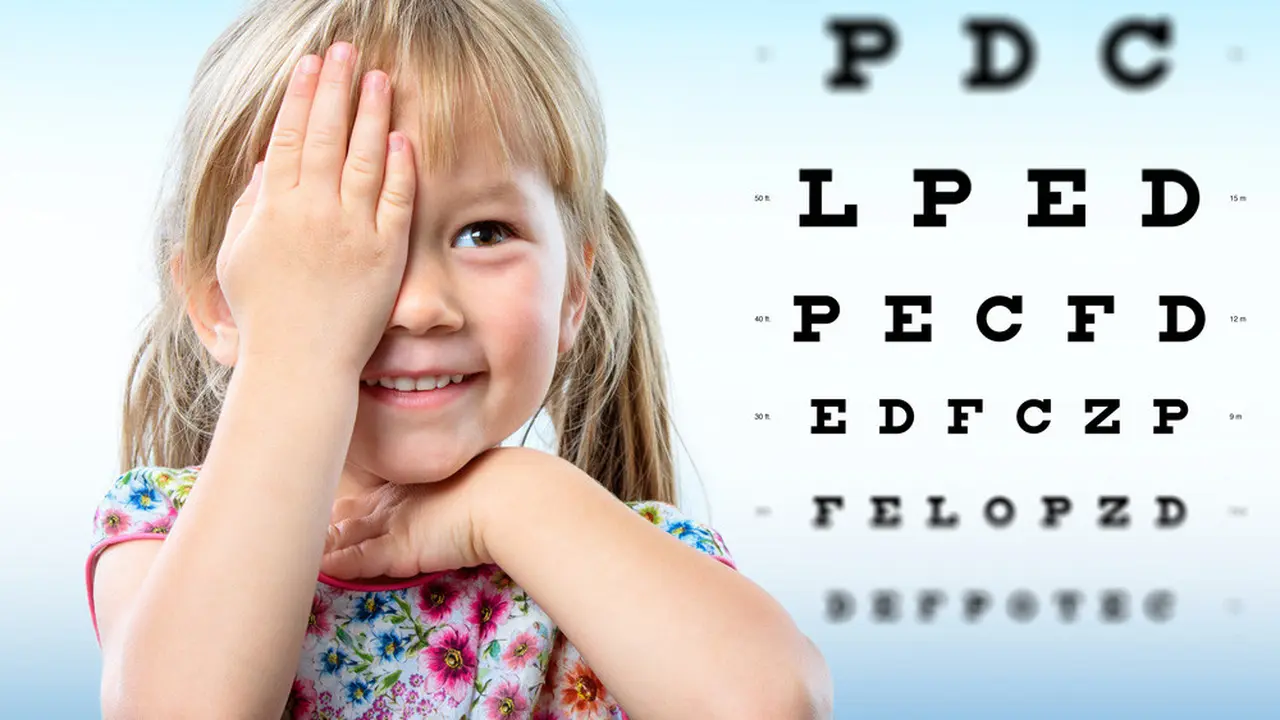 Selain leukemia, Retinoblastoma atau kanker bola mata termasuk kanker yang sering dijumpai pada anak (kerelnoppe/shutterstock)