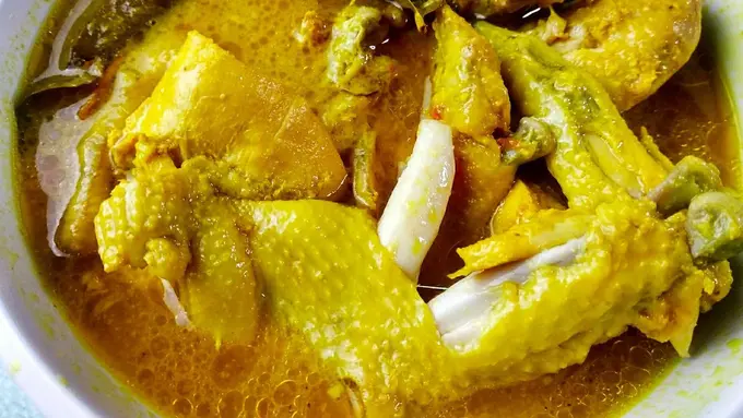Ayam Ungkep Kuning