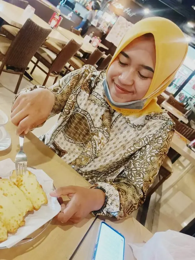 6 Potret Salsa LIDA 2021 Asal Jawa Timur dalam Balutan Hijab, Bikin Pangling