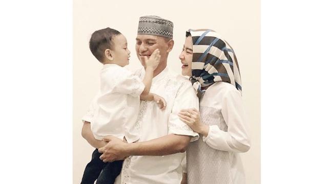 7 Potret Uut Permatasari, Awet Muda Makin Kayak ABG