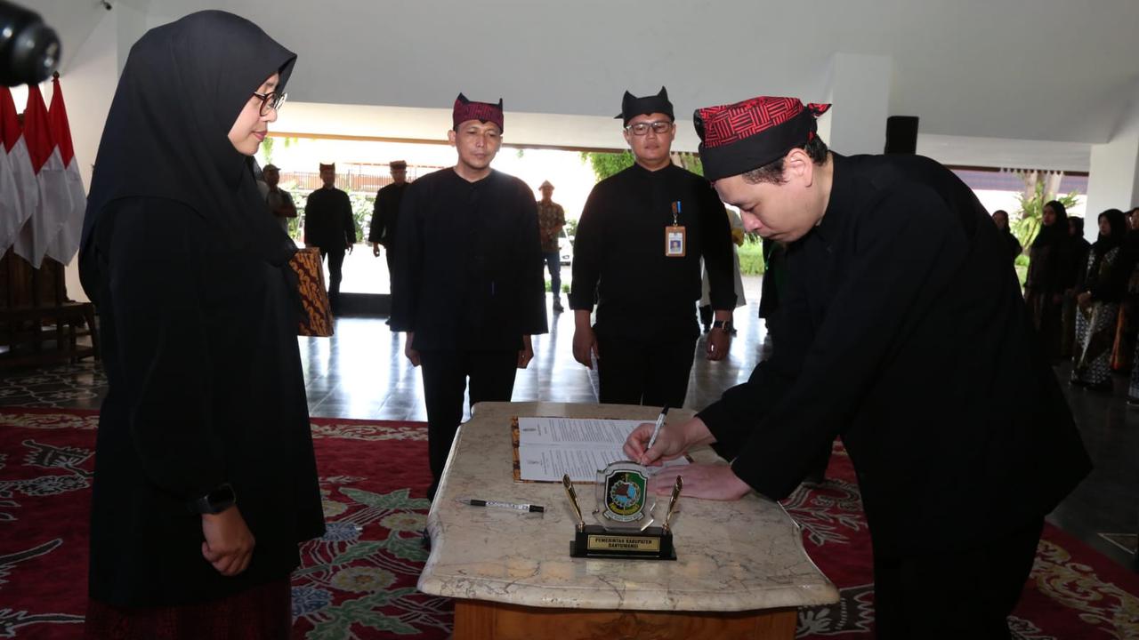 Pesan Ipuk untuk 268 ASN yang Terima SK Jabatan Fungsional: Lincah ...