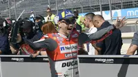 Selebrasi pembalap Ducati, Jorge Lorenzo usai merebut pole position kualifikasi MotoGP Aragon 2018. (Twitter/Ducati Motor)