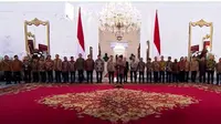 Prabowo Subianto-Gibran Rakabuming mengumumkan susunan kabinet menteri pada Minggu malam (20/10/2024) ini. foto: Youtube Sekretariat Presiden