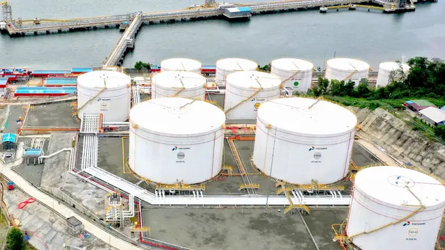 Fuel Terminal Tanjung Batu di Balikpapan