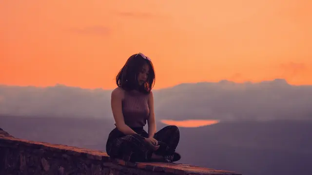 [Bintang] Tarot Hari Ini: Masih Takut Ambil Keputusan? Hello?!