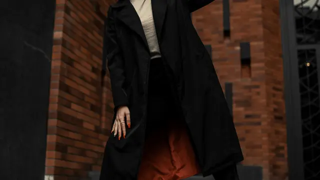 Gunakan Warna Monokrom