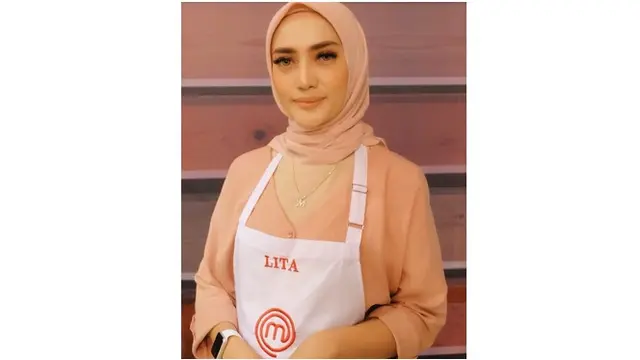 7 Gaya Mama Lita Saat di MasterChef Indonesia, Tetap Cantik dan Menawan