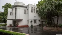 Rumah Paling Berhantu Di Delhi, India (BBC)