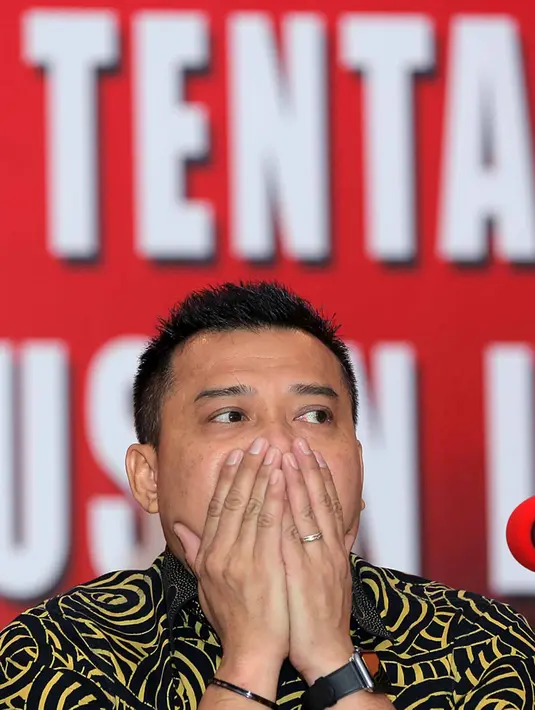 "Dhani boleh menjadi kepala daerah. Tapi jangan lupa tetap juga memperjuangkan sebagai seniman," kata Anang Hermansyah di Polda Metro Jaya, kawasan Semanggi, Jakarta Selatan, Kamis (6/10). (Deki Prayoga/Bintang.com)