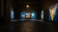 Seniman Thailand Perdana Berpameran di Museum Macan, Angkat Tema Penciptaan dan Kehancuran Lewat  Burung Phoenix dan Api