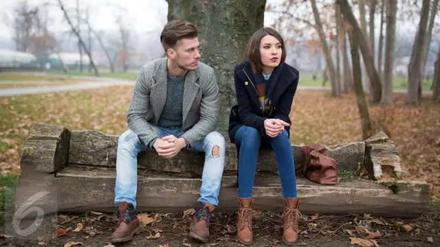 Ingin keluar dari friendzone yang tidak menyenangkan ini? Sudah pasti. Namun bagaimana caranya?