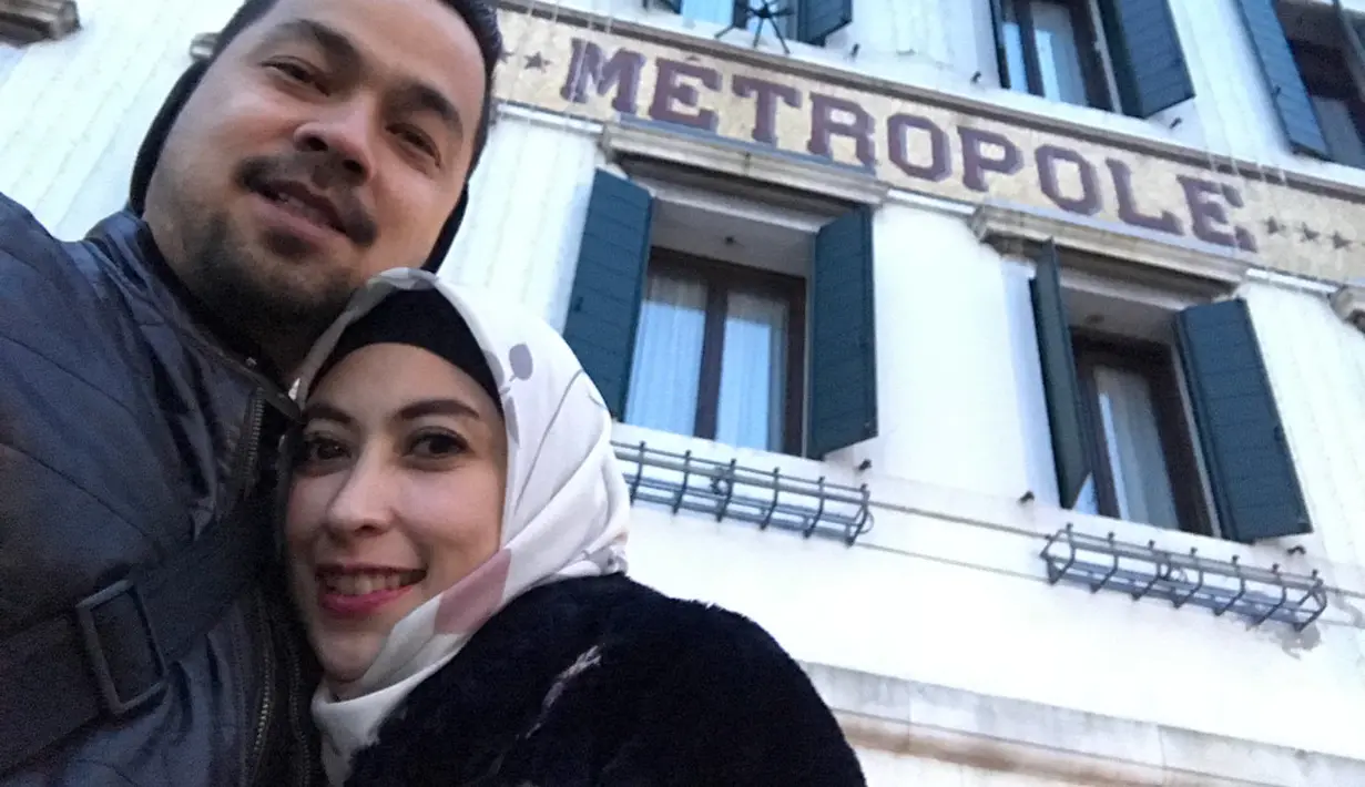 Annisa Trihapsari dan Sultan Djorghi
