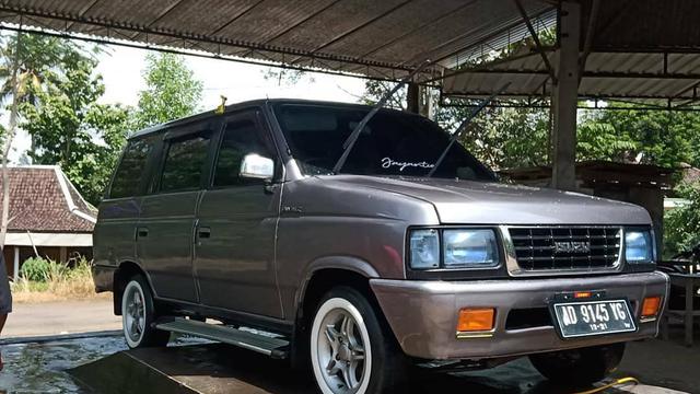 Modifikasi Isuzu Panther (Instagram/@pantherholic)