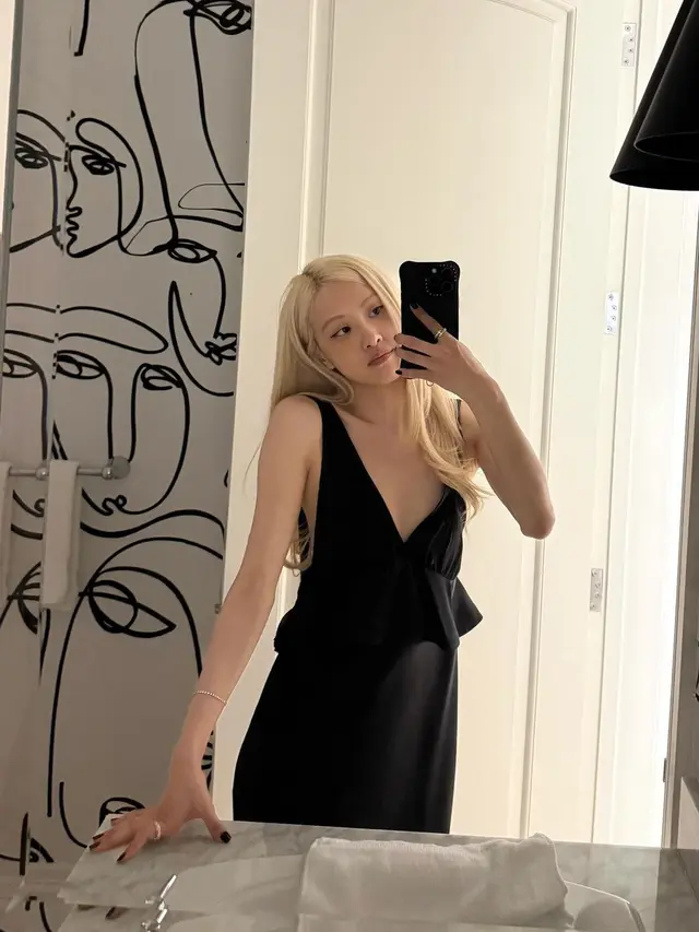 Rosé BLACKPINK (Instagram/@roses_are_rosie)