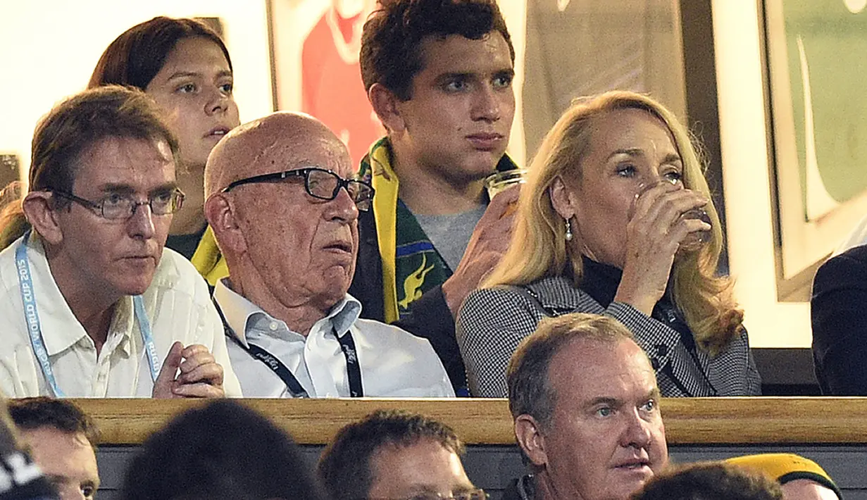 Pada bulan Oktober keduanya mempublikasikan hubungan ketika mereka pertama kali terlihat bersama di final Piala Dunia Rugby di Twickenham di London. Dan baru-baru ini keduanya terlihat menghadiri Golden Globes ke 73. (AFP/Bintang.com)
