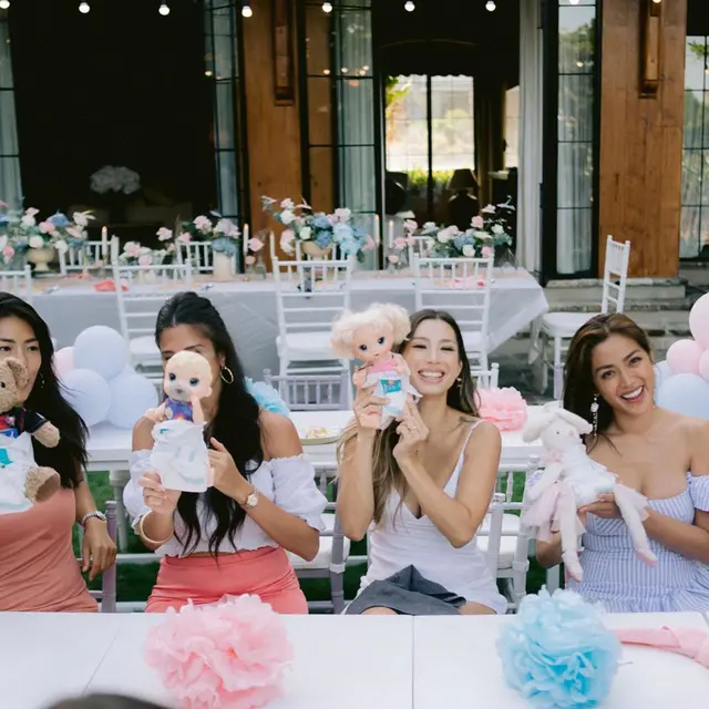 7 Momen Jennifer dan Irfan Bachdim Umumkan Jenis Kelamin Anak Ketiga