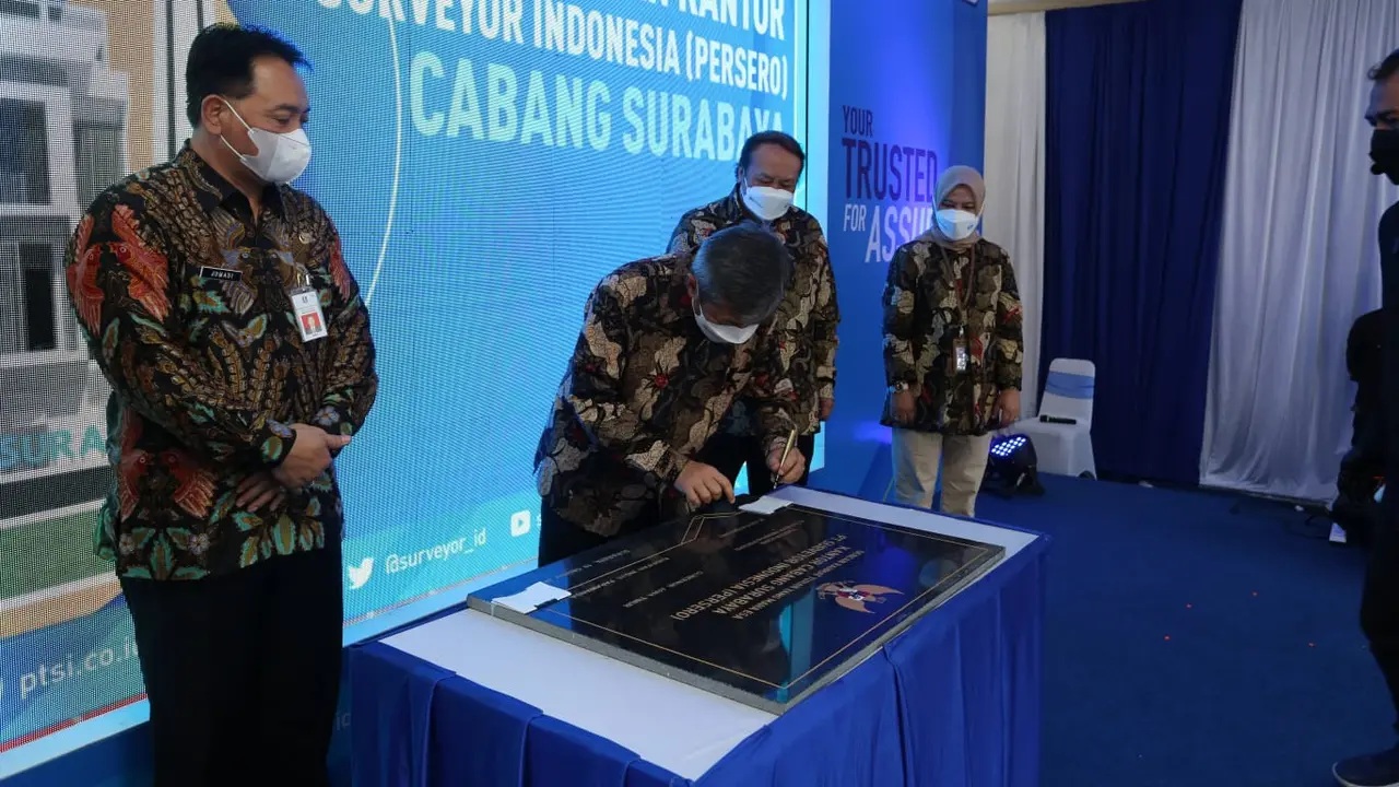PT Surveyor Indonesia (Persero) meresmikan kantor baru cabang Surabaya. (Dian Kurniawan/Liputan6.com)