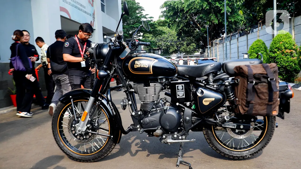 Penampakan Motor Royal Enfield Ridwan Kamil yang Disita KPK