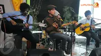 d'Masiv Ingin Hibur Korban Gunung Kelud