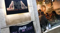 Nama tempat makan tersebut adalah Bali do Cais. Letak restorannya di jalan R. Bernardino Costa, Lisbon, tak jauh dari patung Duque da Terceira. (Bola.com/Bagaskara Lazuardi)