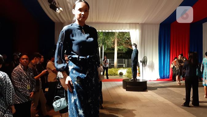 Model Bateeq di perayaan 70 tahun hubungan diplomatik Amerika Serikat dan Republik Indonesia. Dok: Tommy Kurnia/Liputan6.com